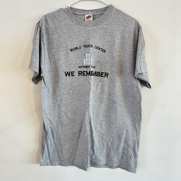 M & M Other - VTG World Trade Center Memorial T Shirt 9/11 100% Cotton Medium Gray‎ NYC Y2K